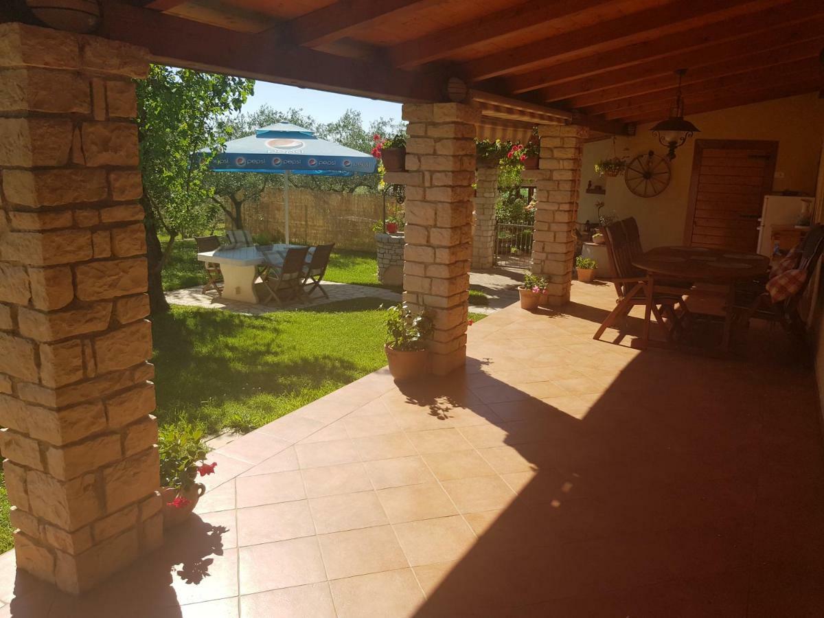 הוילה בוג'ה Casa Istria מראה חיצוני תמונה